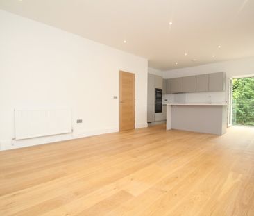 3 bedroom apartment to rent - Photo 3