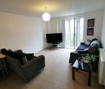 2 Bed Flat, Middlewood Street, M5 - Photo 2