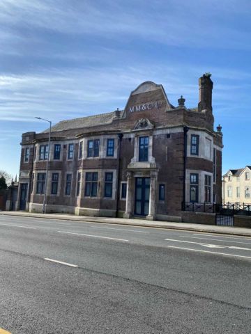 St Georges Road, Bolton - Photo 3