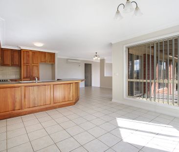 Executive Three Bedroom Townhouse - Photo 6