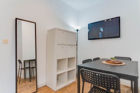 Charming single room in Calle Hermosilla - Photo 5