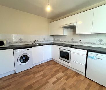 Flat A, 28 Fraser Road, AB25 3UH, Aberdeen - Photo 3