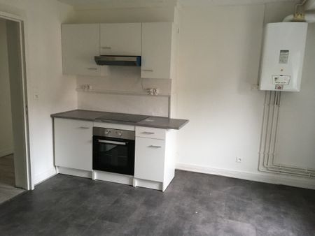 Location Appartement 2 pièces 49m² SARREGUEMINES 57200 - Photo 2