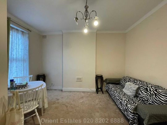Price £1,998 pcm - Available Now - Furnished - Photo 1
