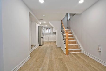 For Lease - 63 Pinegrove Avenue, Toronto, Ontario - Photo 4