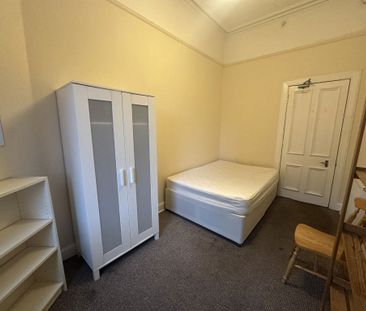 Edinburgh, Edinburgh - Photo 4