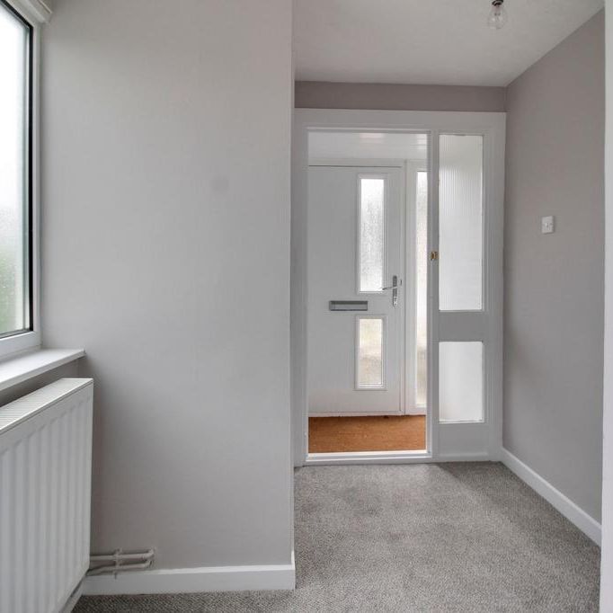 3 bedroom end of terrace house to rent - Photo 1