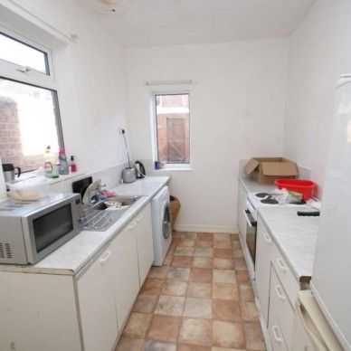 2 Bed - Surrey Street, Middlesbrough - Photo 1