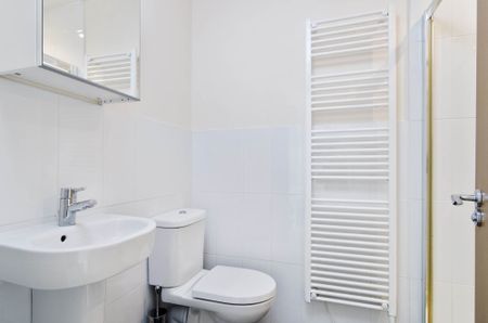 11 Mill Road, Saintfield, BALLYNAHINCH, BT24 7FF - Photo 5