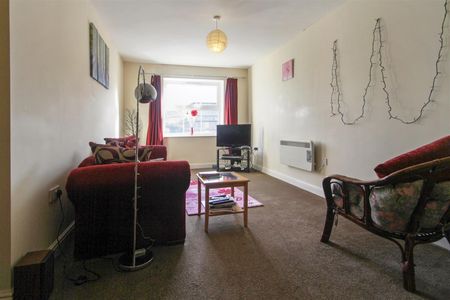 2 bed apartment to rent in Westbury Street, Elland - Photo 2