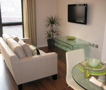 Studio Flat, Staveley Road, S8 - Photo 1