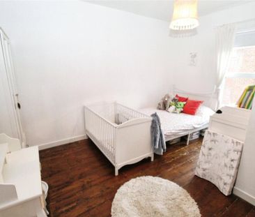 3 Bed Semi-Detached House, Forster Road, SO14 - Photo 6