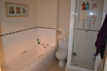 1 Beds - Terraced House - - Photo 3