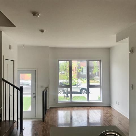 1054 Rue Jacqueline Sicotte - Photo 1