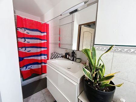 Appartement T2 près de SAINT CHAMAS à louer - Photo 4