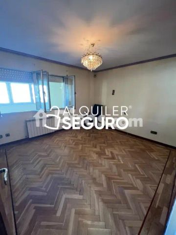 Piso en alquiler en San Blas - Photo 3