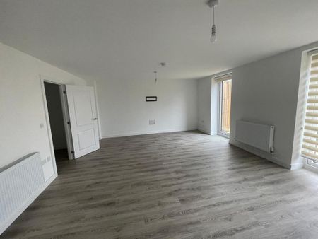 4 bedroom terraced house to rent - Photo 4
