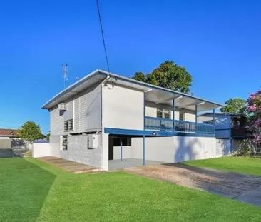 Neat and Comfortable Family Home in a Convenient Location - Photo 6