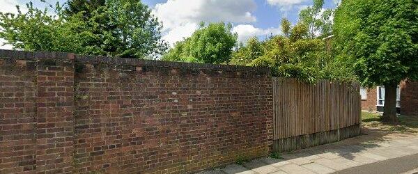 Studio Flat, Sheldrick Close, SW19 - Photo 1