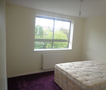 2 Bed Flat, Marlborough, W9 - Photo 2