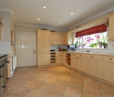 5 bedroom detached house to rent - Photo 5