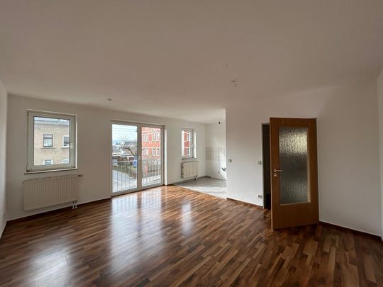 Lichtdurchflutete 2-Zimmer-Wohnung mit franz. Balkon in Seifhennersdorf - Photo 1