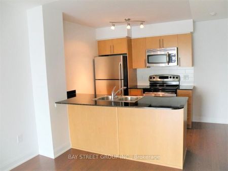 Quantum North Tower Lofts , #2012 - Photo 4