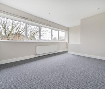 2 bedroom maisonette to rent - Photo 4