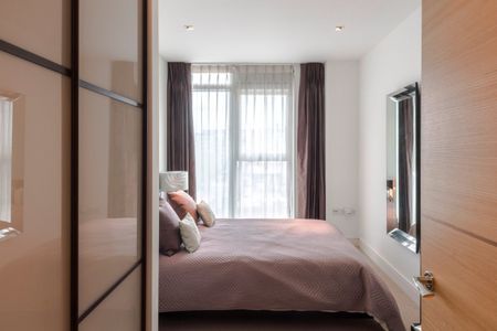 Ascensis Tower, Juniper Drive, Battersea Reach, London, SW18 - Photo 4