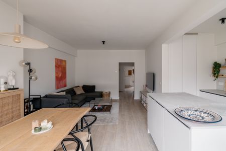 Gemeubeld appartement met 3 slaapkamers en uitzicht op prachtige architectuur - Photo 3