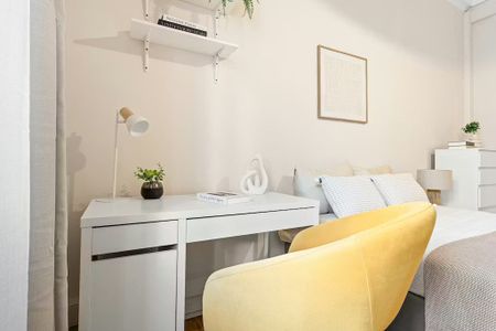 Avenida de Sidónio Pais, Lisbon, Lisbon 1050-215 - Photo 2