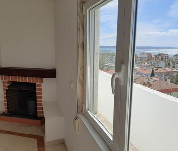 Apartamento T2 com vista de mar para arrendamento na Figueirinha em... - Photo 1