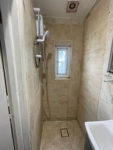 Studio Flat, Barnes Road, IG1 - Photo 4