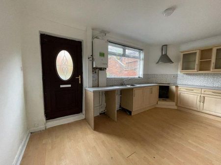 2 bedroom terraced house to rent - Photo 4