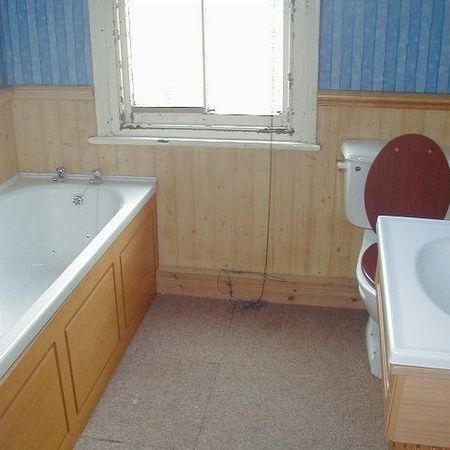 2 bedroom house to rent - Photo 3