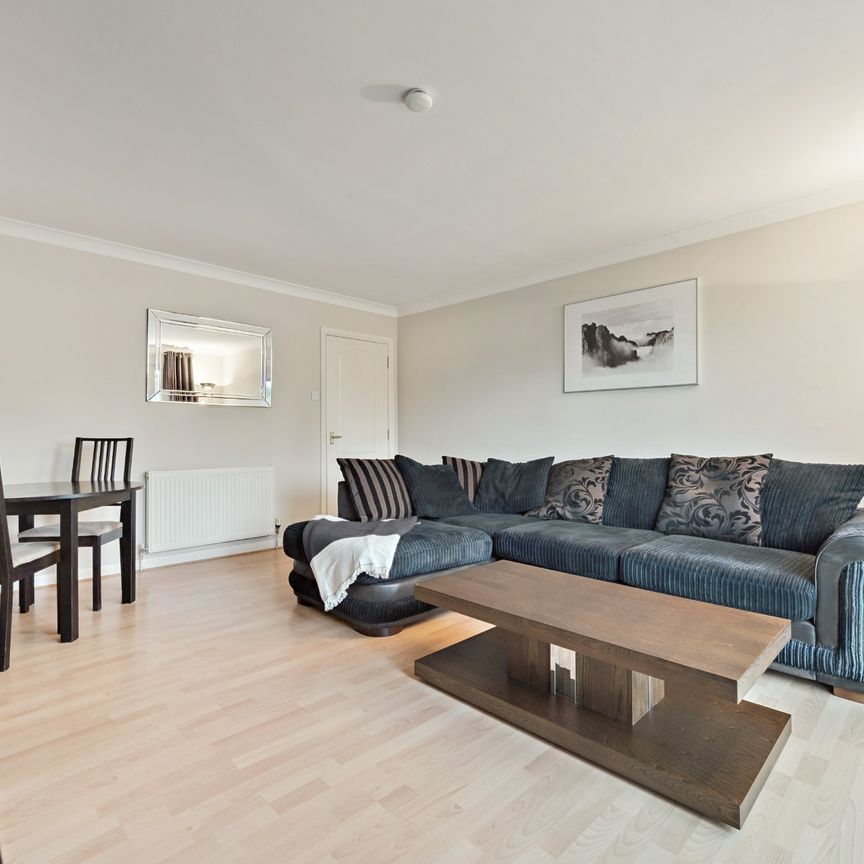 Beith Street Flat 1-1 - Photo 1