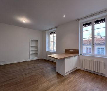 APPARTEMENT T2 A LOUER LYON 4EME ARRONDISSEMENT Place Croix Rousse-... - Photo 1