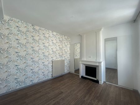 Location Appartement 6 pièces 137m² - Photo 4