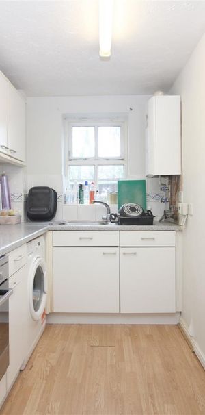 1 Bedroom Flat To Let - Photo 1