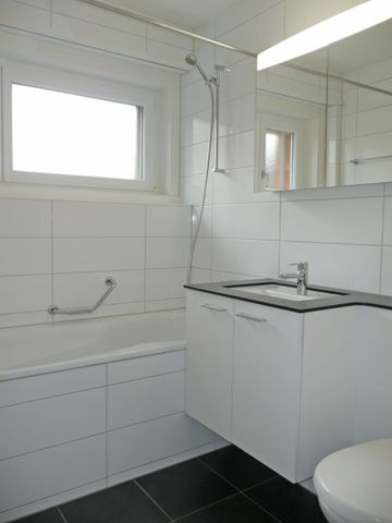 Wohnung mit grossem Balkon - Befristet bis 31.03.2027 - Photo 3