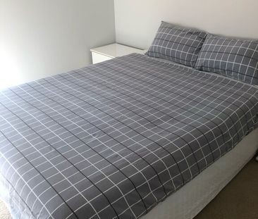 5-bedroom shared house, Long Island Court - Photo 6