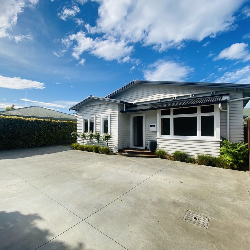 Georges Drive, Napier South - Photo 1