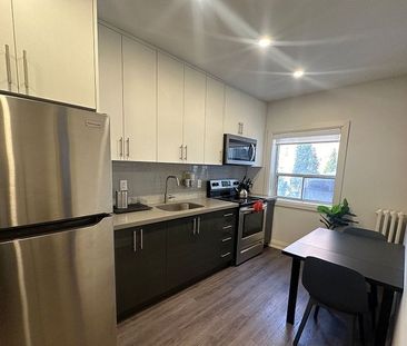 For Lease - 595 St Clair Avenue Unit# 4, Toronto, Ontario - Photo 2