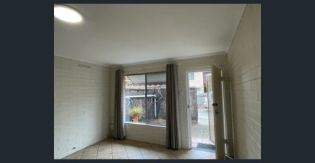 2Br Single-Storey Unit in Small group of only 4 - Photo 4