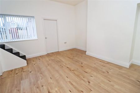 3 bedroom terraced house to rent - Photo 2
