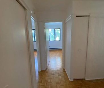 2 CH - 1 SDB - Saint-Jean-sur-Richelieu - $1,245 /mo - Photo 1