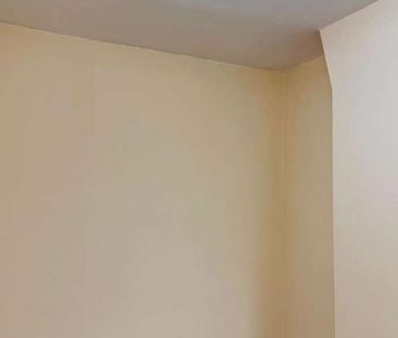 Stoke-on-trent, ST4 - Photo 4