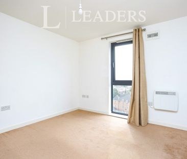 1 bedroom apartment to rent Cardinal Place, Guildford Road, Woking,... - Photo 5