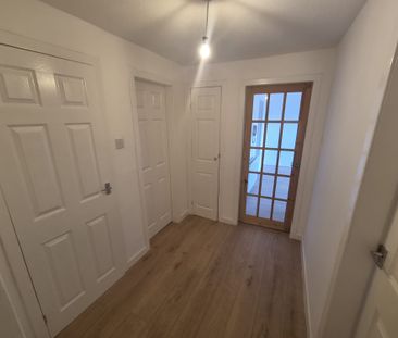 48 Moorfoot Avenue, Glasgow, PA2 8AG - Photo 2