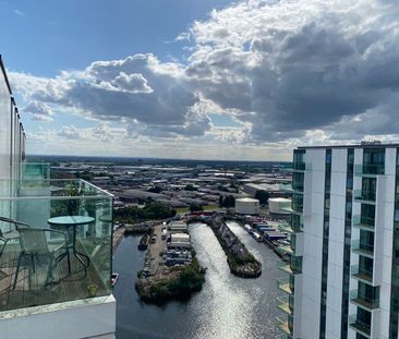 Lightbox Blue, Media City Uk, Salford Quays, M50 - Photo 2